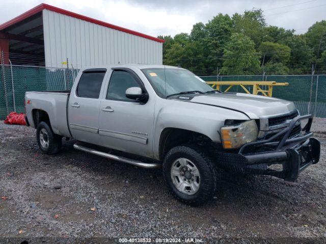  Salvage Chevrolet Silverado 2500