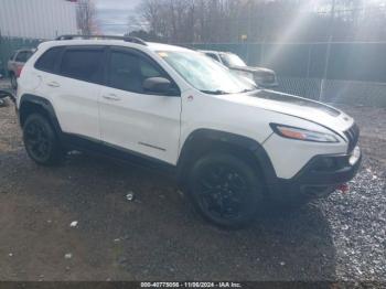  Salvage Jeep Cherokee