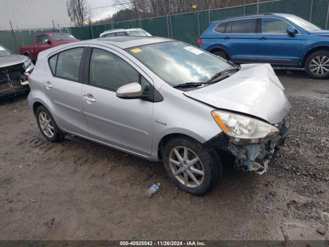  Salvage Toyota Prius c