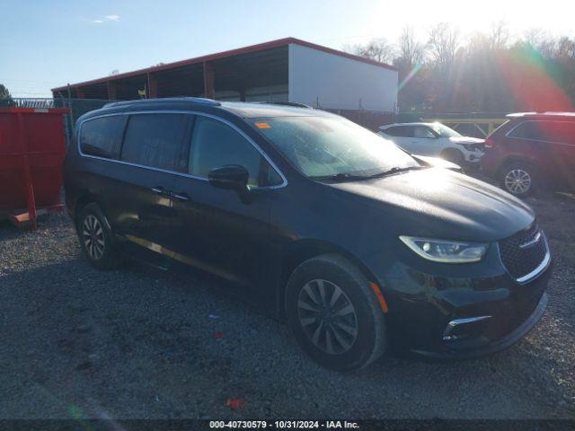  Salvage Chrysler Pacifica