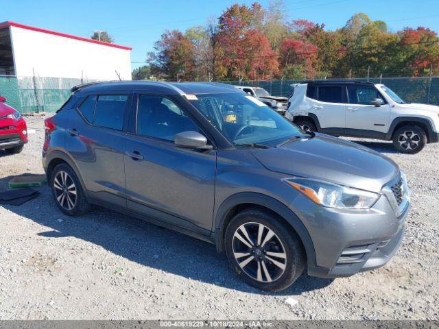  Salvage Nissan Kicks