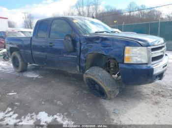  Salvage Chevrolet Silverado 1500