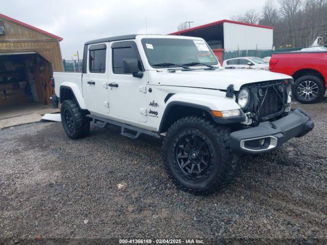  Salvage Jeep Gladiator