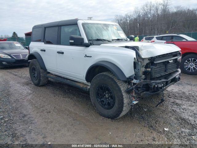  Salvage Ford Bronco