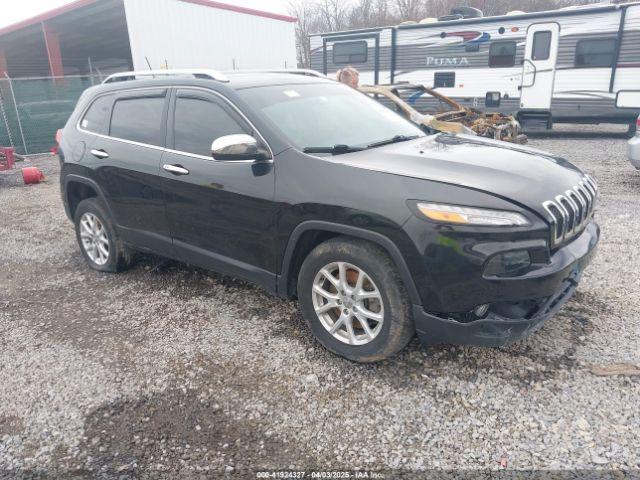  Salvage Jeep Cherokee