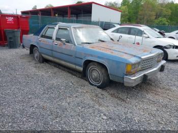  Salvage Ford LTD