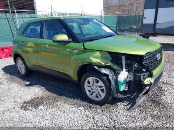  Salvage Hyundai VENUE