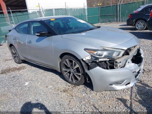  Salvage Nissan Maxima