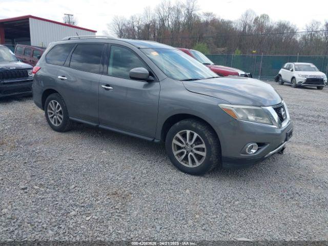  Salvage Nissan Pathfinder