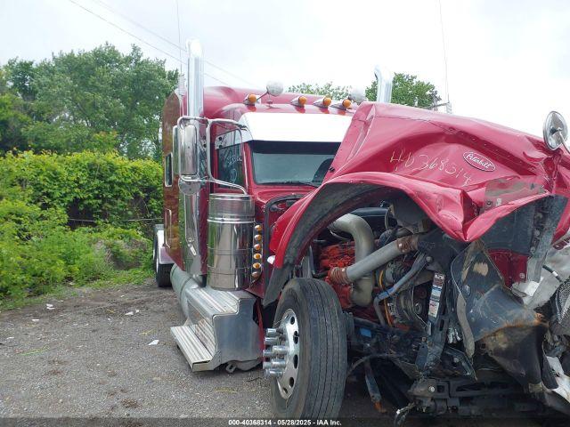  Salvage Peterbilt 389