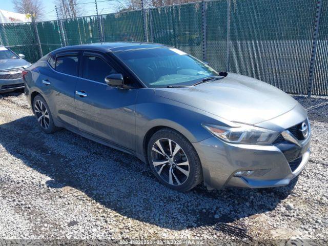  Salvage Nissan Maxima