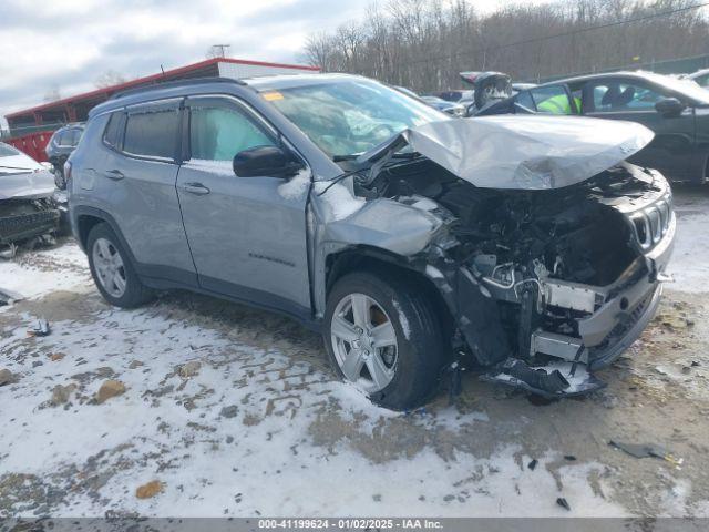  Salvage Jeep Compass