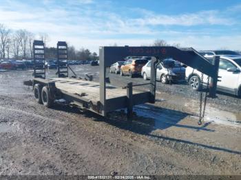  Salvage Towmaster Flatbed