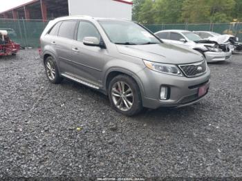  Salvage Kia Sorento