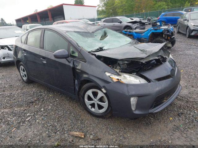 Salvage Toyota Prius