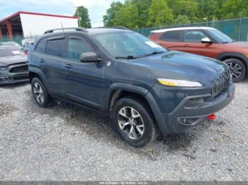  Salvage Jeep Cherokee