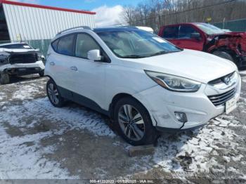  Salvage Hyundai TUCSON