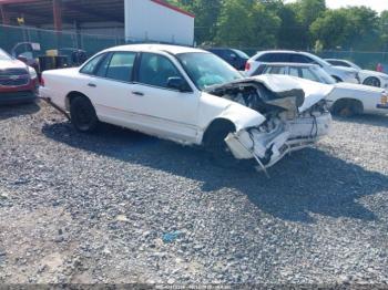  Salvage Ford Crown Victoria