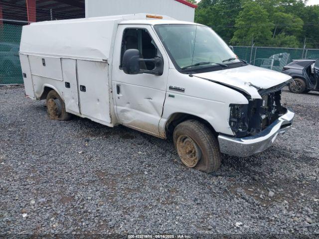  Salvage Ford E-350