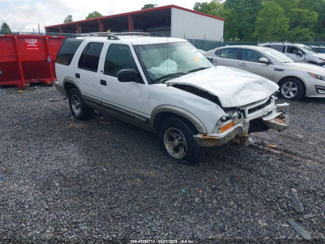  Salvage Chevrolet Blazer