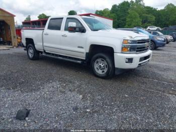  Salvage Chevrolet Silverado 2500