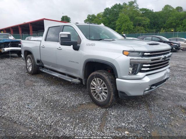  Salvage Chevrolet Silverado 2500