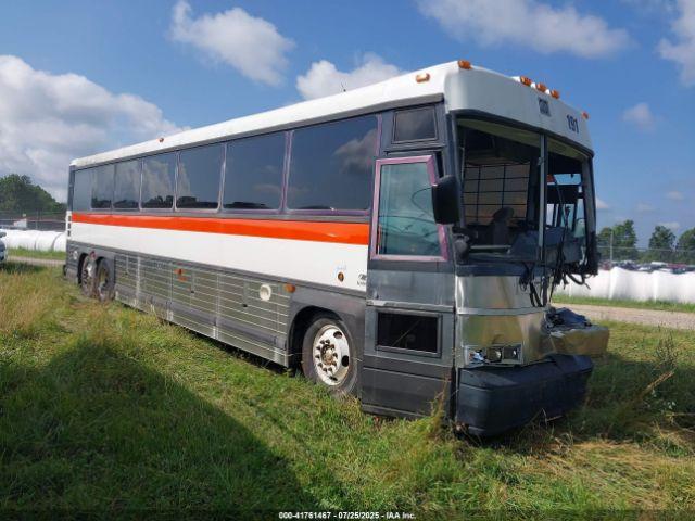  Salvage Motor Coach Industri Transit Bus