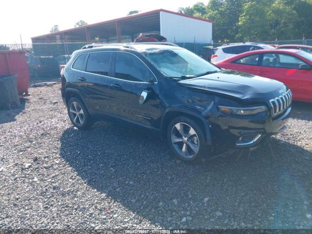  Salvage Jeep Cherokee