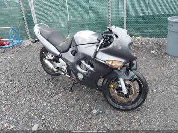  Salvage Suzuki Gsx750