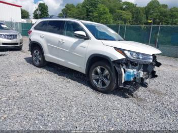  Salvage Toyota Highlander