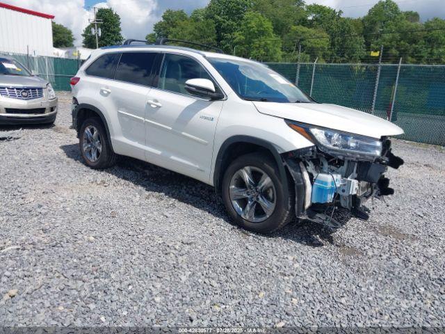  Salvage Toyota Highlander