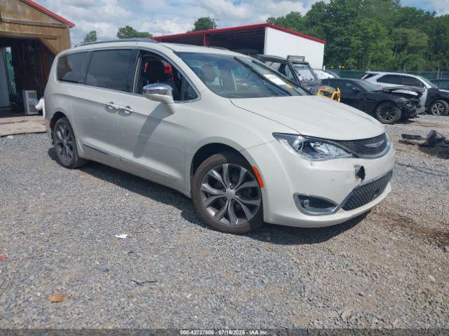  Salvage Chrysler Pacifica
