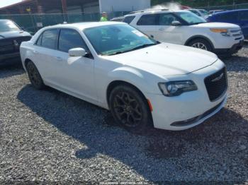  Salvage Chrysler 300