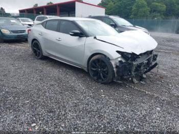  Salvage Nissan Maxima