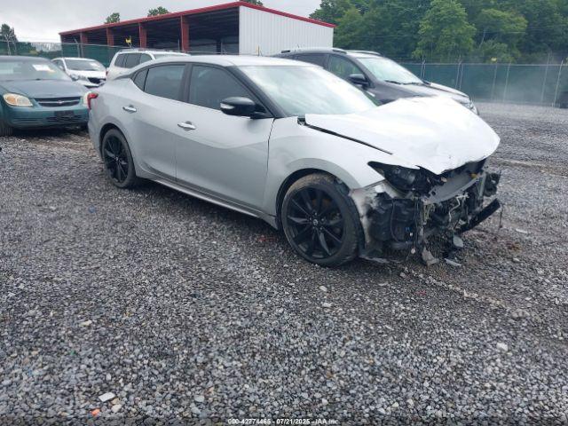  Salvage Nissan Maxima