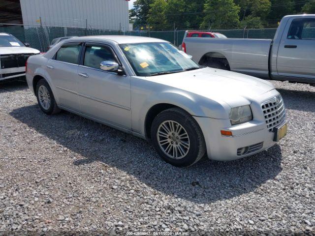  Salvage Chrysler 300
