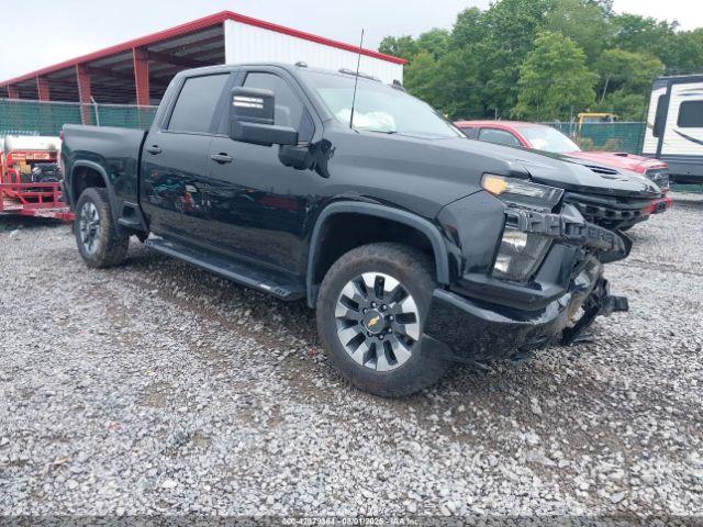  Salvage Chevrolet Silverado 2500