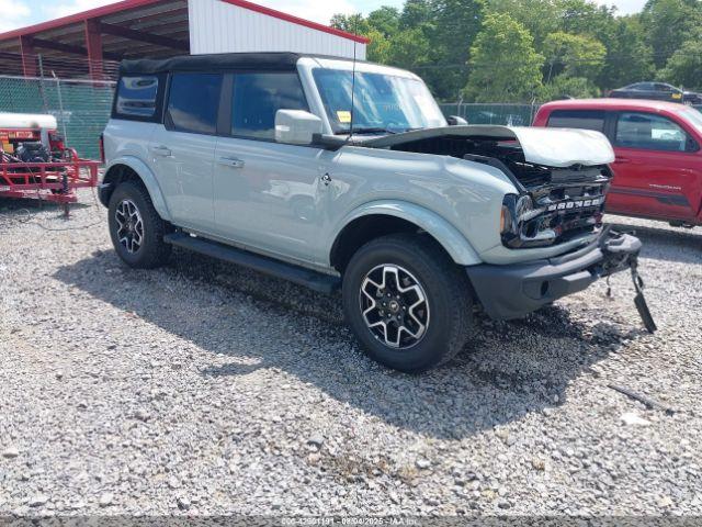  Salvage Ford Bronco