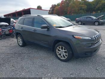  Salvage Jeep Cherokee