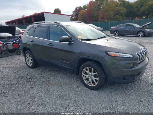  Salvage Jeep Cherokee