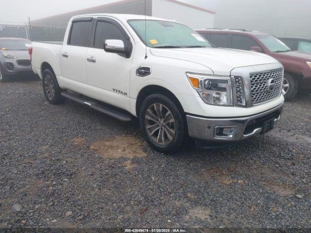  Salvage Nissan Titan