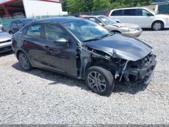  Salvage Toyota Yaris