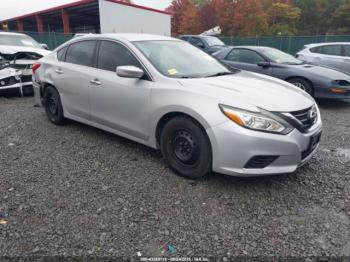  Salvage Nissan Altima