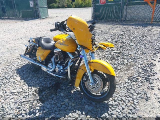  Salvage Harley-Davidson Flhx