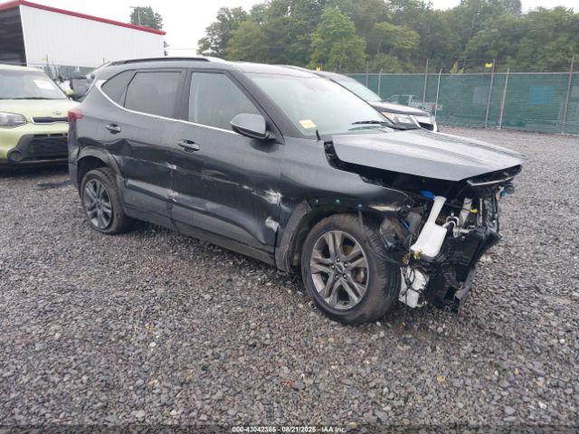  Salvage Kia Seltos