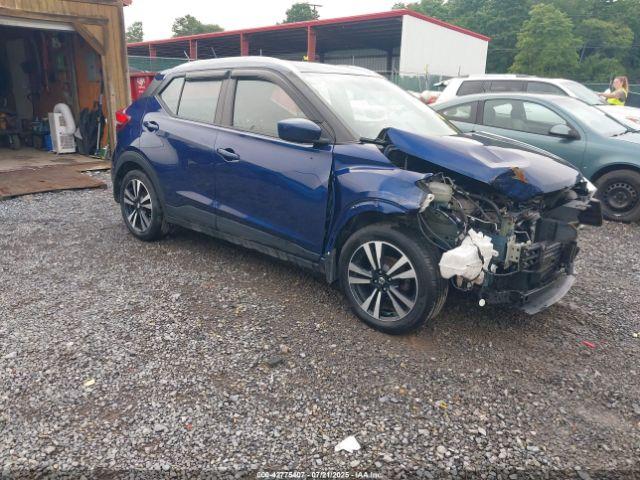  Salvage Nissan Kicks
