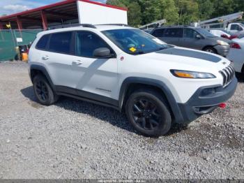  Salvage Jeep Cherokee