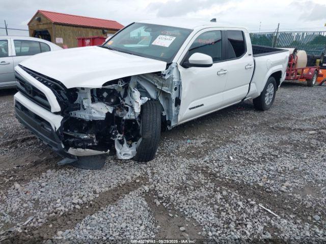 Toyota Tacoma Sr5 4wd Image 4