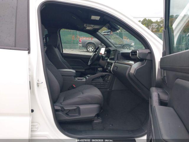 Toyota Tacoma Sr5 4wd Image 8