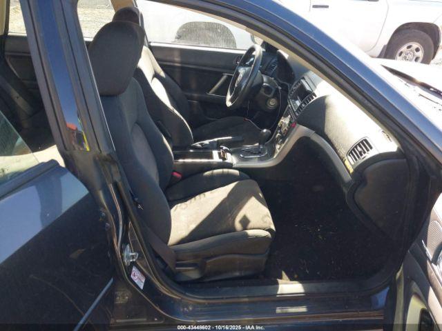 Subaru Legacy 2.5i Image 2